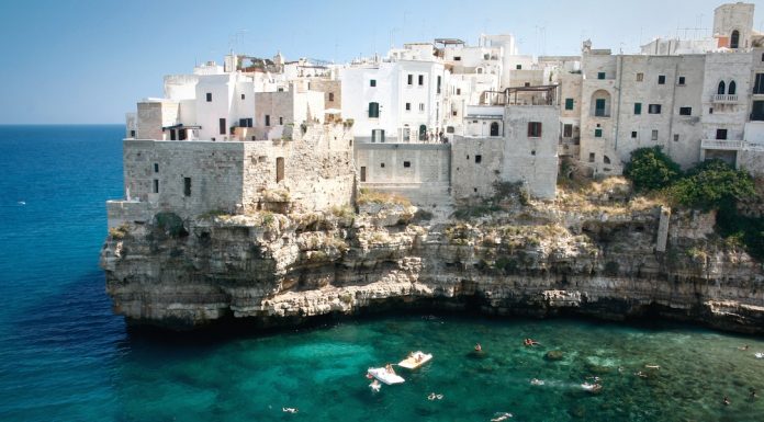 Polignano a Mare internazionale? In primo piano su Periscope Polignano a Mare, Puglia