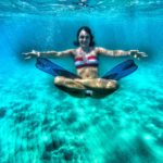Yoga underwater in Bordighera