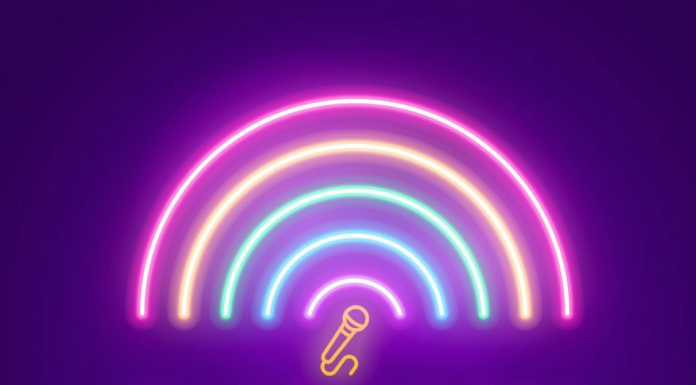 Tutte Le Famiglie Felici: La storia di Fay